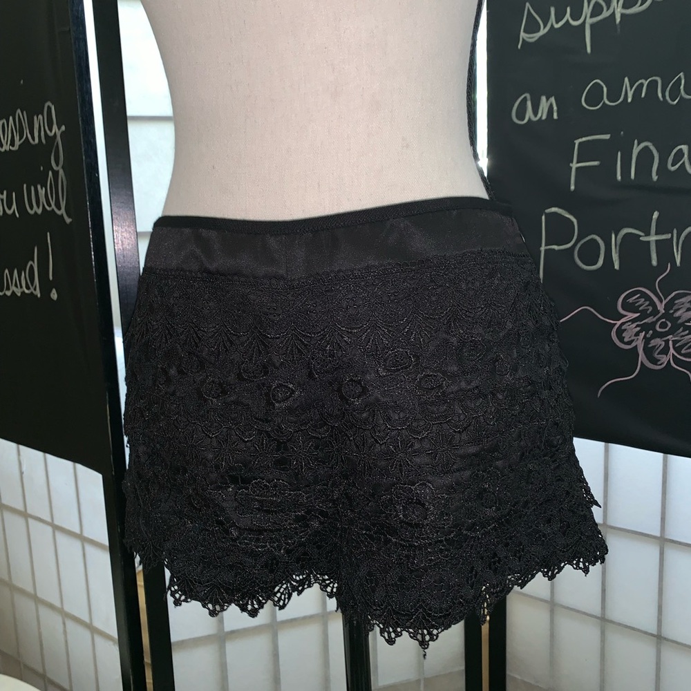 Pauln RC Black Boho Lace Shorts